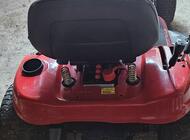 Grajewo ogłoszenia: SPRZEDAM traktorek kosiarkę MTD, rok produkcji 2017, silnik... - zdjęcie