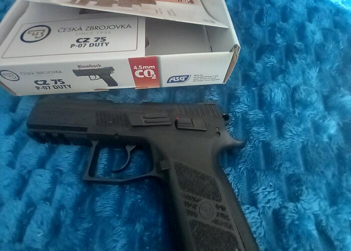 Grajewo ogłoszenia: Sprzedam nowa wiatrówkę CZ 75 P- 07  500 zl