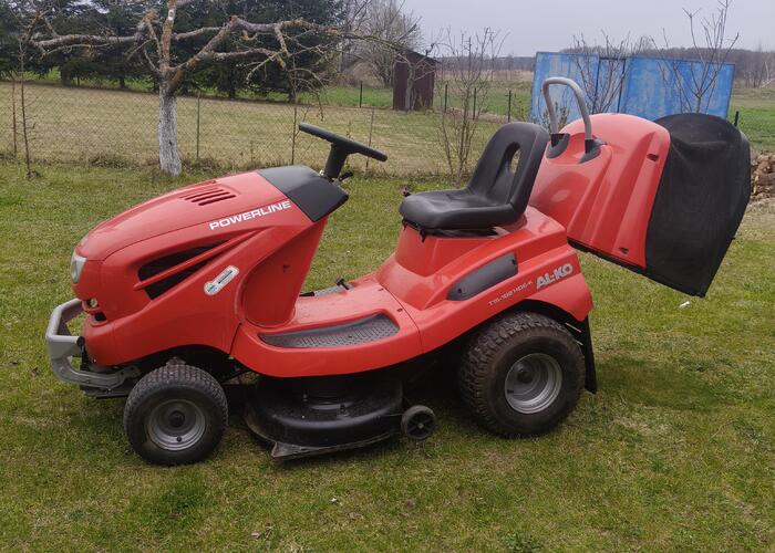 Grajewo ogłoszenia: Sprzedam traktorek kosiarke  marki solo.Kosz opróżniany z pozycji...