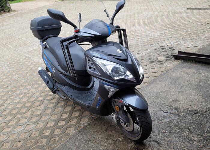 Grajewo ogłoszenia: Witam.
Sprzedam Skuter Falkon 125. Rok produkcji 2021 jest to...