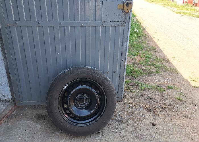 Grajewo ogłoszenia: Sprzedam 4 opony zimowe do toyoty yaris 175/65R15