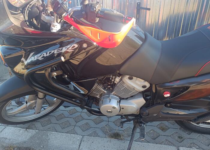 Grajewo ogłoszenia: Sprzedam motocykl Honda Varadero 125 rok 2010 w bardzo ładnym...